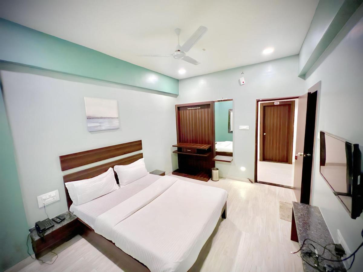 Hotel Rahul Regency, Aurangabad ภายนอก รูปภาพ